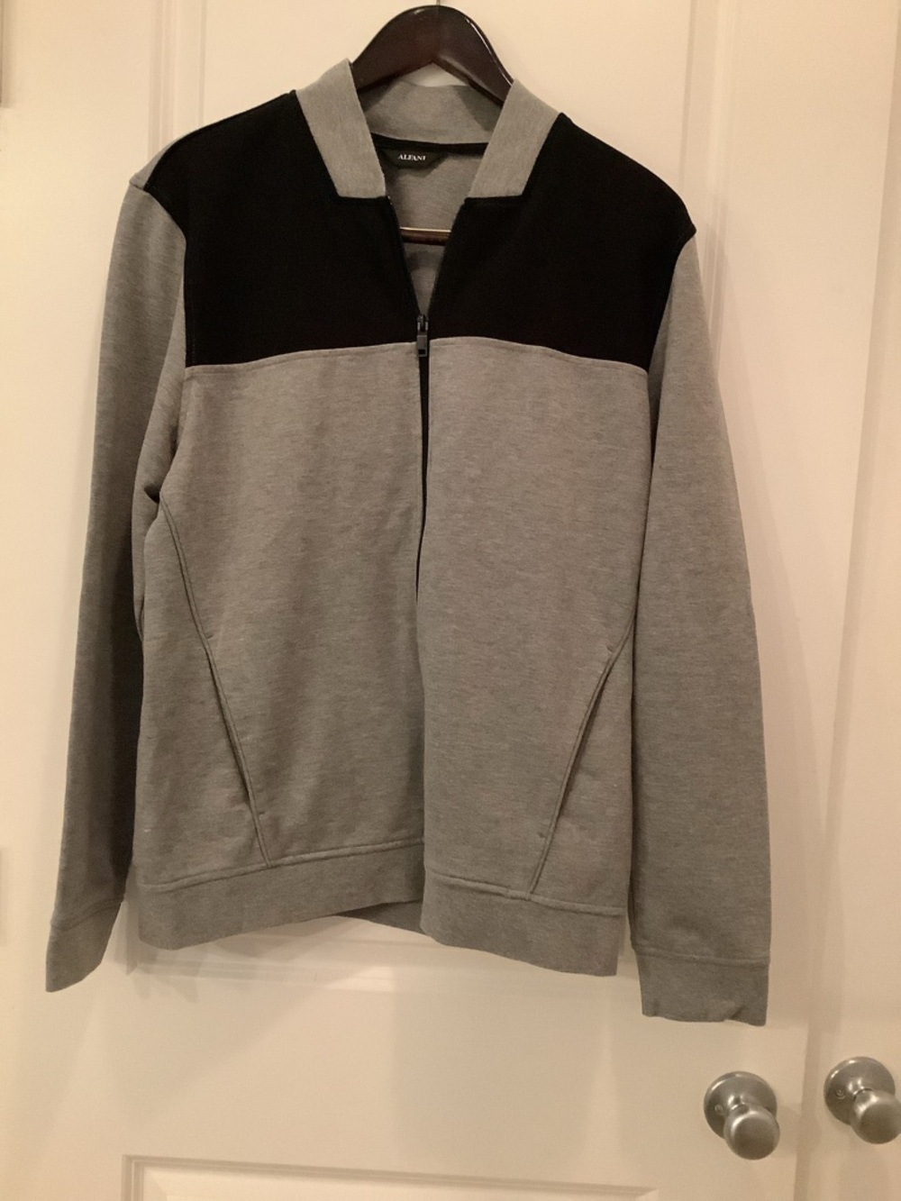 Alfani Men’s Gray and Black Zip-Up Sweater Jacket